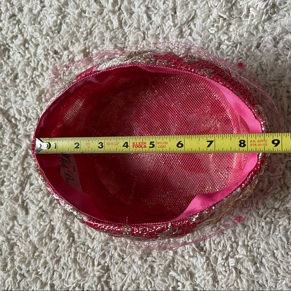 Vintage 1960’s The Hat Box Pink Tapestry Pillbox Hat main image 10